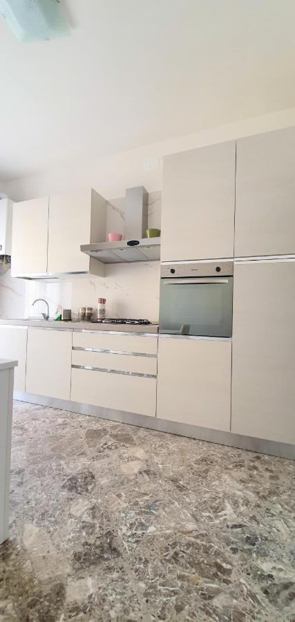 Angela'S Apartment. Elegant Two Bedroom House In Irsina 外观 照片